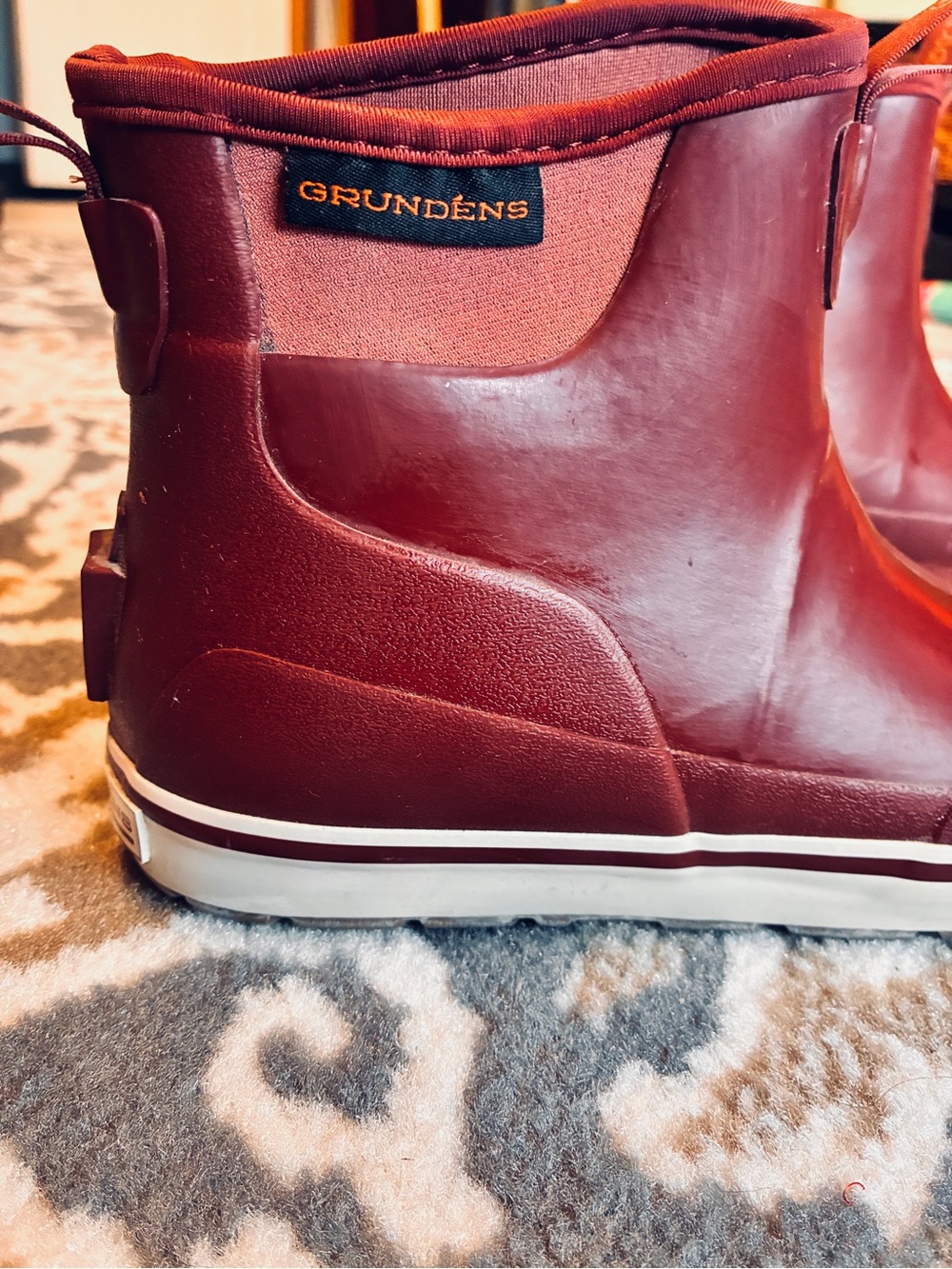 Grundéns Women’s Burgundy Waterproof Short Rain Boots